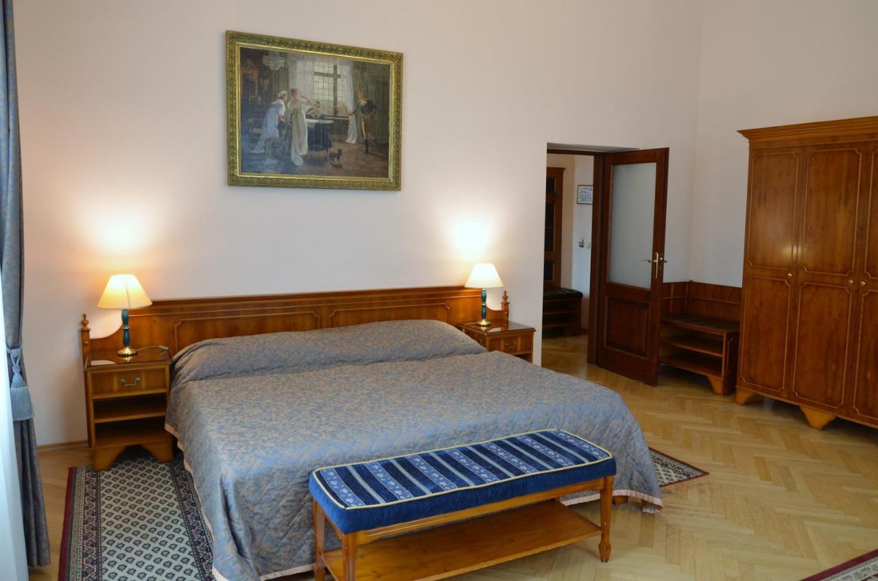 Bristol Vila Tereza Карлови Вари Екстериор снимка